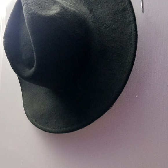 Fedoras - Picture 3 of 10